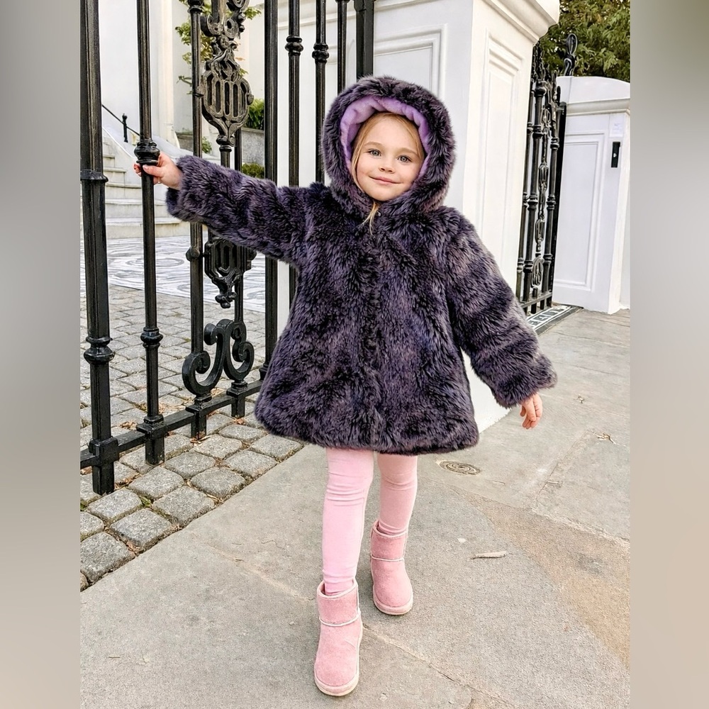 NWOT American Widgeon Girls' Long Faux Fur Hooded Zip Front Jacket